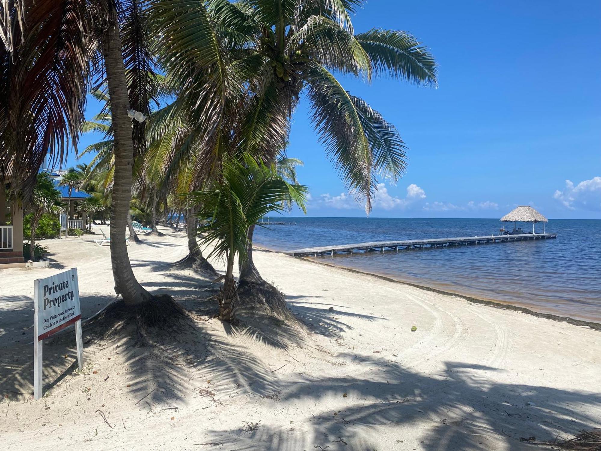 Sapphire Beach Resort San Pedro  Exterior foto